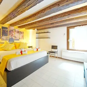 Calle Dei Fabbri San Marco Apartment Venice
