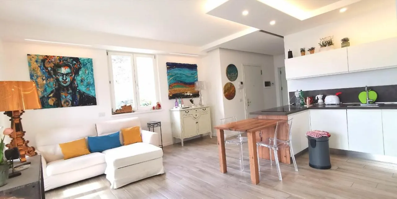 Magic Garden With Jacuzzi-Pool And Luxury Lake Como View Lenno Apartment