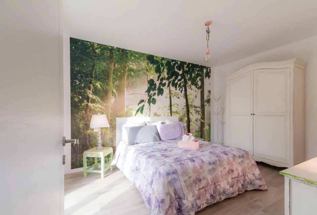 Magic Garden With Jacuzzi-Pool And Luxury Lake Como View Lenno Apartment